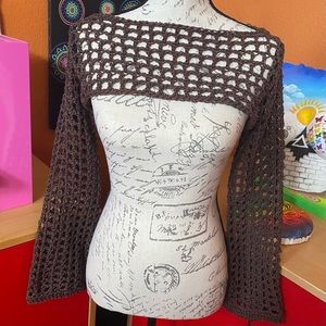Women's long sleeve crop crochet pullover